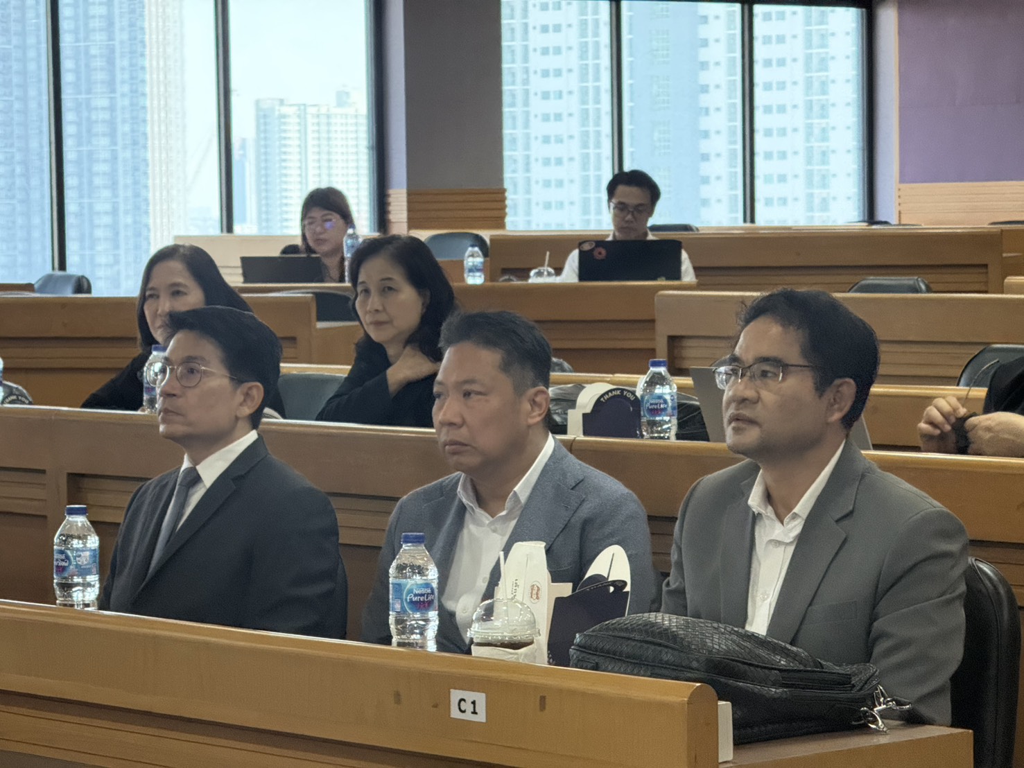 การอบรมหัวข้อเรื่อง “From Idea to Impact: เขียน proposal อย่างไรให้ได้ทุน”